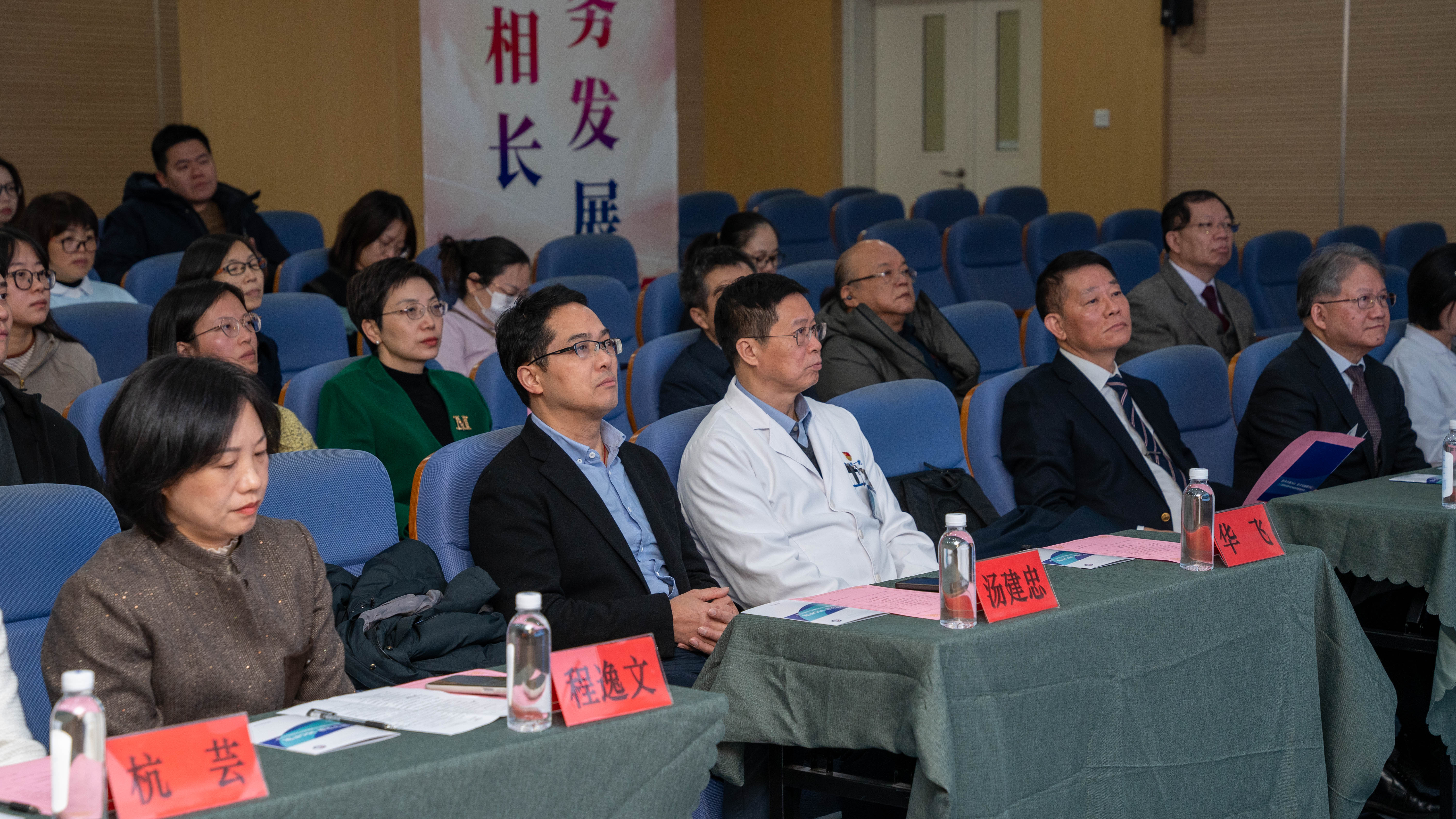 WYH04942.jpg WYH04942.jpg